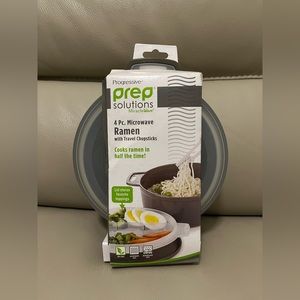 New 4pc. Microwave Ramen with Travel Chopsticks